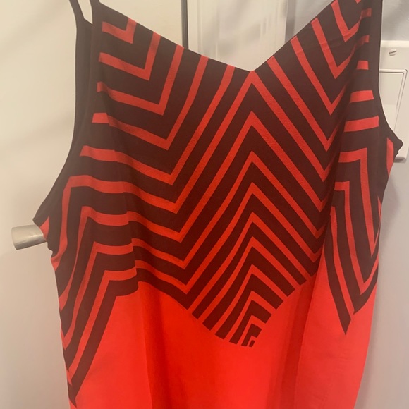 Red Top - Picture 2 of 4